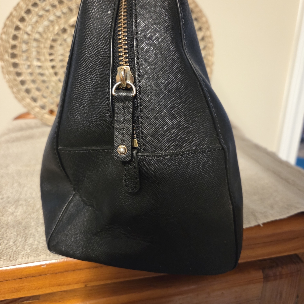VEUC. Michael Kors Black Satchel !! Gorgeous Bag!! - Picture 3 of 13